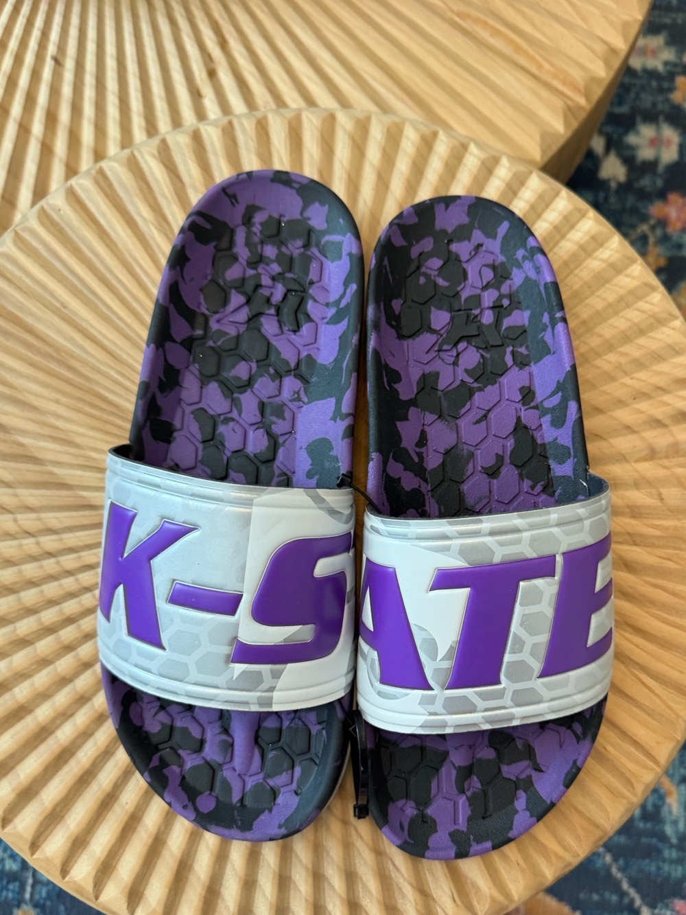 Hype Co. Kansas State University Wildcats Slydr Ncaa Sandals Beach Slides NWOT